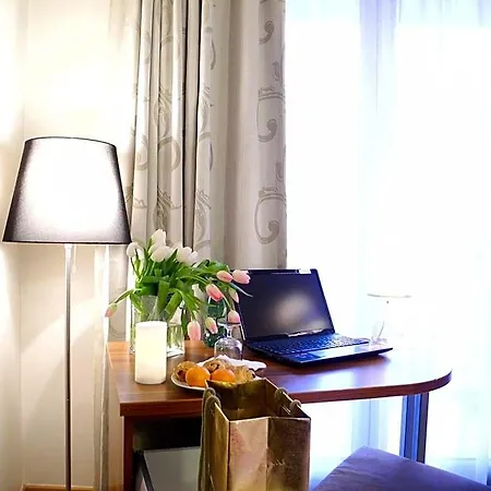 Val Senart 1ere Avenue Aparthotel