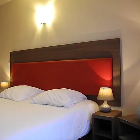 Val Senart 1ere Avenue Hotel